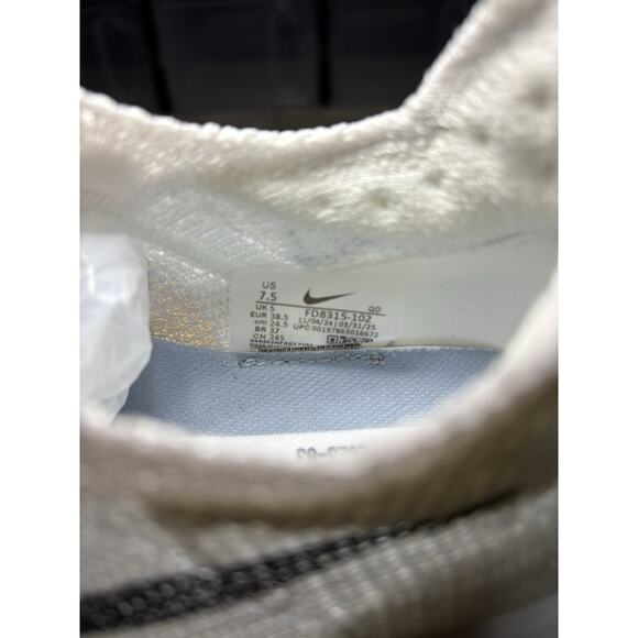 Nike Air Zoom AlphaFly Next% 3 Pure Platinum Running FD8315 102 Women’s Size 7.5 - Picture 7 of 7